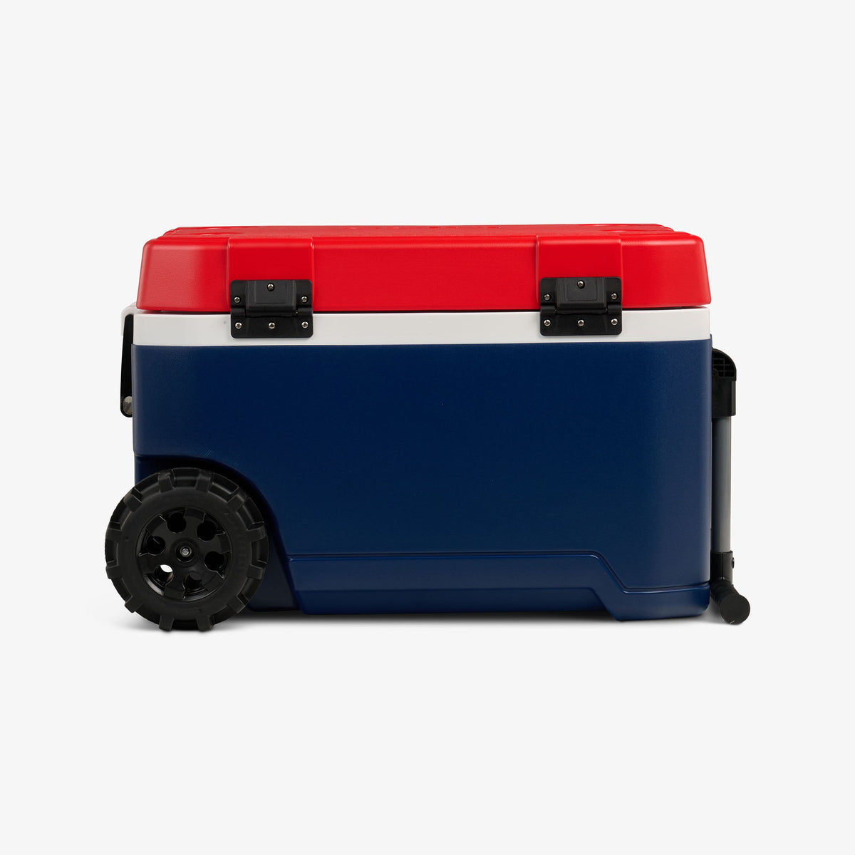 trailmate-75-qt-roller-cooler-m6 00035111-BK.jpg