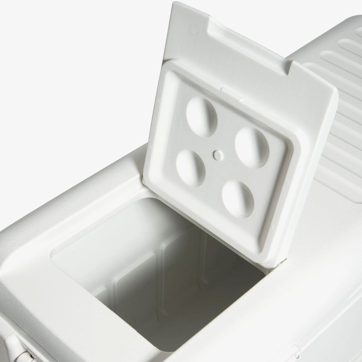 quick-and-cool-150-qt-cooler-h8 00044363-quick-and-cool-150-qt-cooler-cu-open-hatch_2c6197ae-88fc-4867-ad4f-5e48e4b855e0.jpg